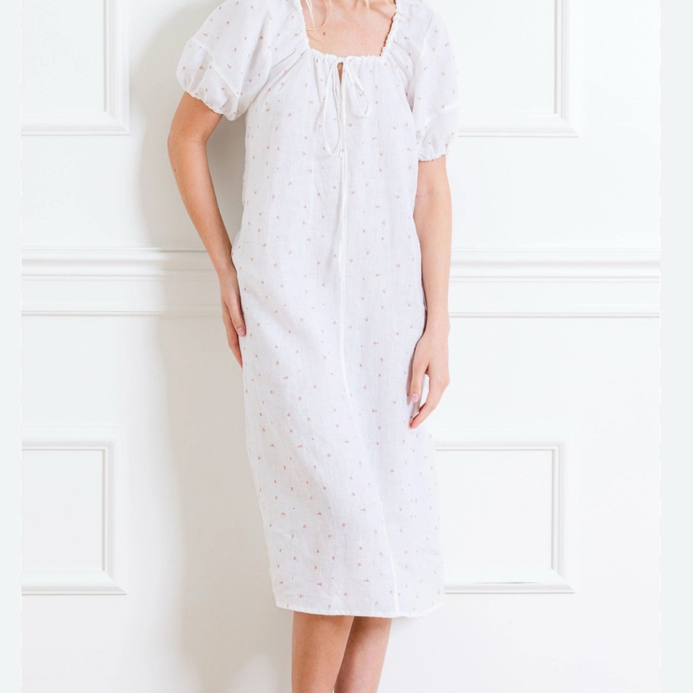 Elegant White Puff Sleeve Dress